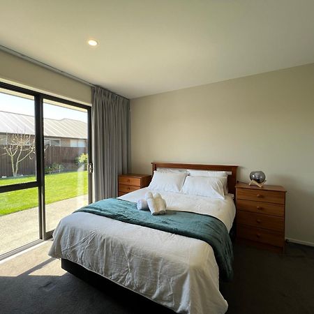 Wigram Sunny Quiet Home Christchurch Bagian luar foto